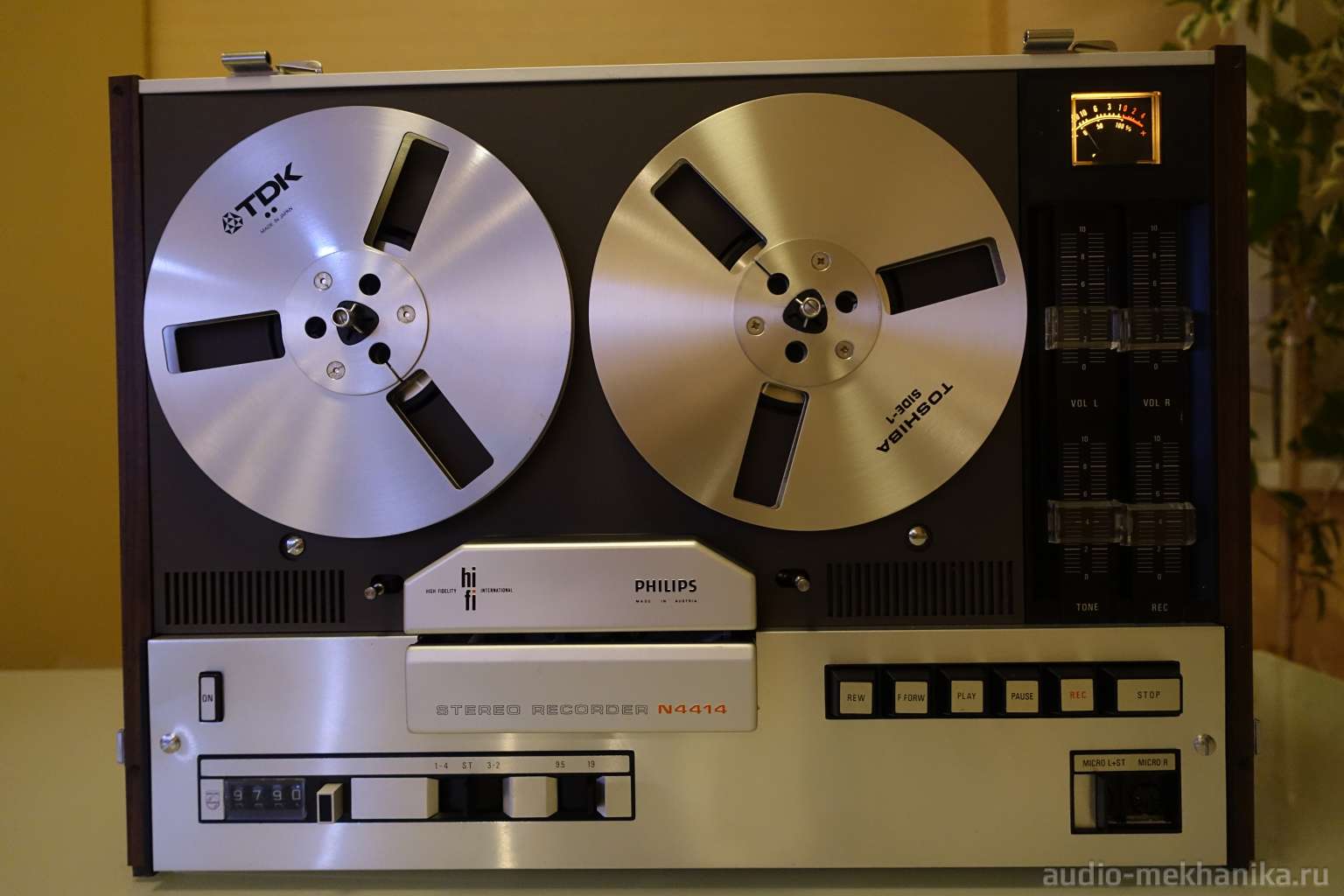 Philips N4414