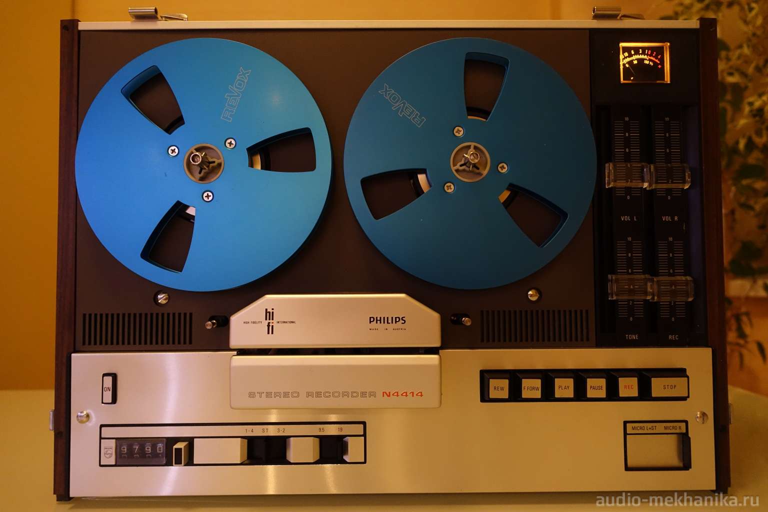 Philips N4414